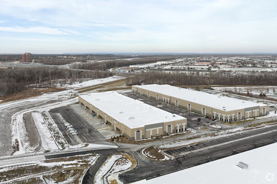 13975 Riverport Place Dr, Maryland Heights, MO à louer - Aérien – Image 2 sur 9
