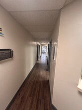 6955 N Mesa St, El Paso, TX à louer Photo intérieure– Image 1 sur 13