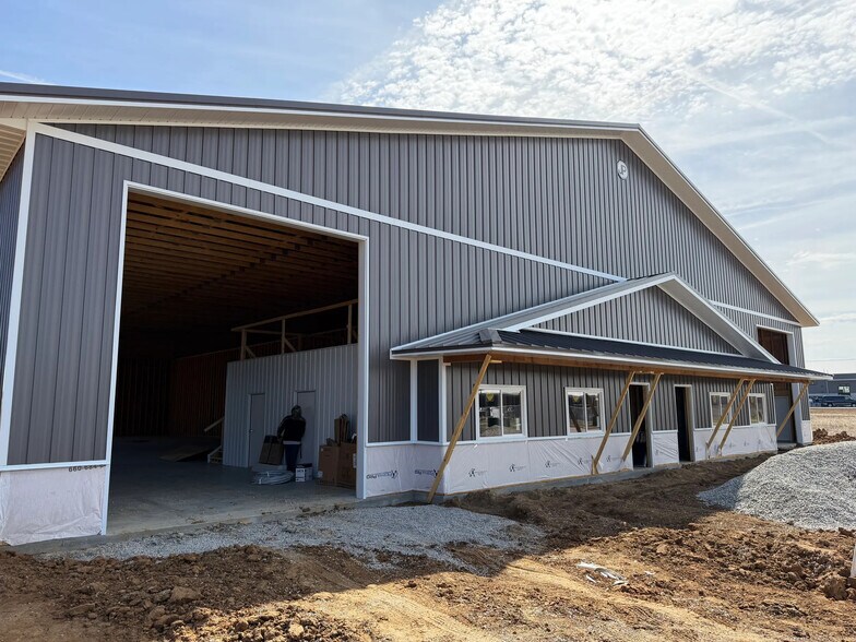 14991 Industrial Dr, Smithville, MO à vendre - Photo de l’immeuble – Image 2 sur 9