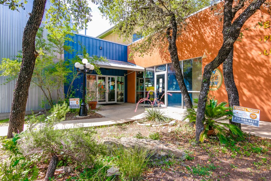 13838 Jones Maltsberger Rd, San Antonio, TX à vendre - Autre – Image 2 sur 40