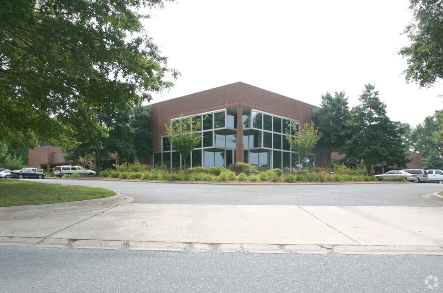 4400 Morris Park Dr, Mint Hill, NC à louer - Photo de l’immeuble – Image 2 sur 15
