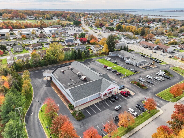 500 Main Rd, Tiverton, RI à vendre - Photo de l’immeuble – Image 3 sur 9