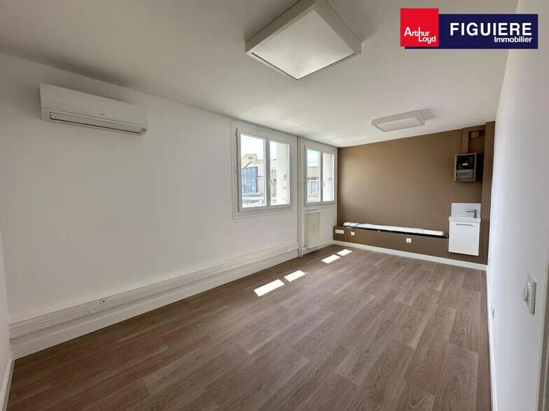 Bureau dans Aix-en-Provence à louer - Photo de l’immeuble – Image 1 sur 5