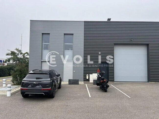 Plus de détails pour Bureau, Local d'activités à louer