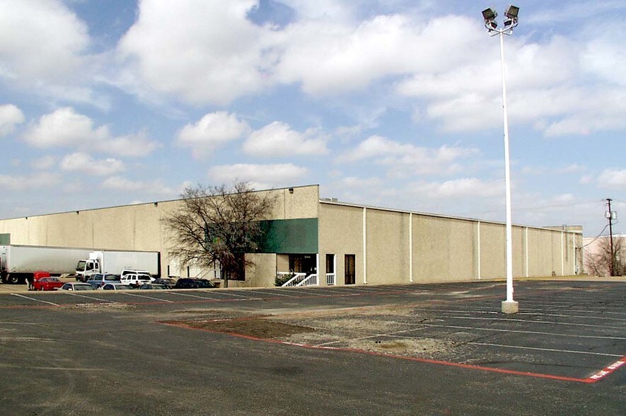 2019-2025 Meridian St, Arlington, TX à louer - Autre – Image 2 sur 11