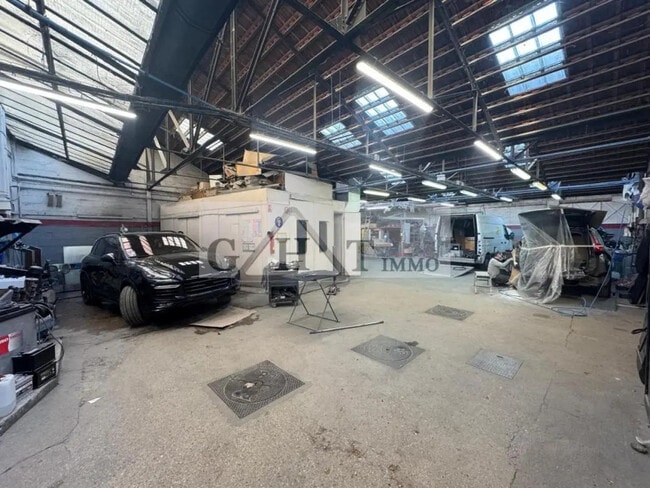 Plus de détails pour Local commercial à vendre