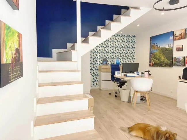 Plus de détails pour Bureau à vendre