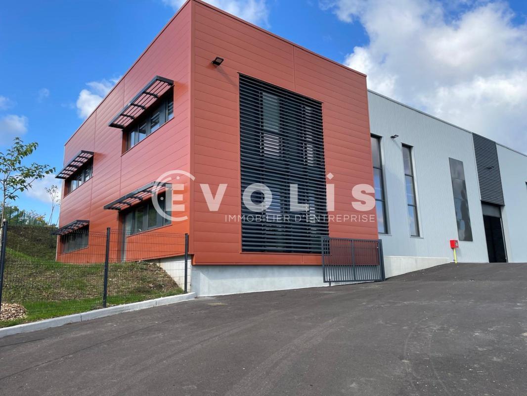 45 Boucle De La Ramée, Saint-Quentin-Fallavier à louer Photo de l’immeuble– Image 1 sur 9