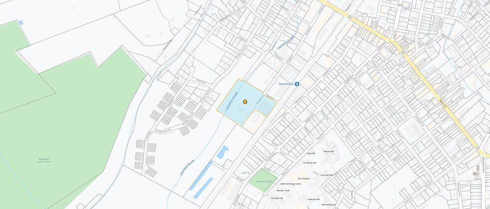 300 W Stiger St, Hackettstown, NJ à louer - Photo de l’immeuble – Image 2 sur 10