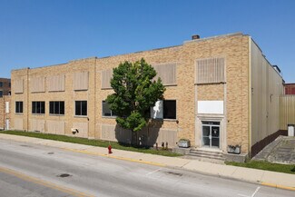 Plus de détails pour 227 S River St, Aurora, IL - Industriel/Logistique à louer