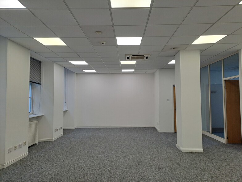 91 Mitchell St, Glasgow à louer - Photo de l’immeuble – Image 2 sur 3
