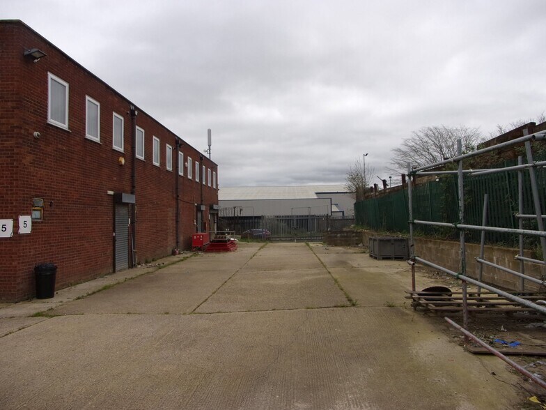 Josselin Rd, Basildon à louer - Photo de l’immeuble – Image 3 sur 4