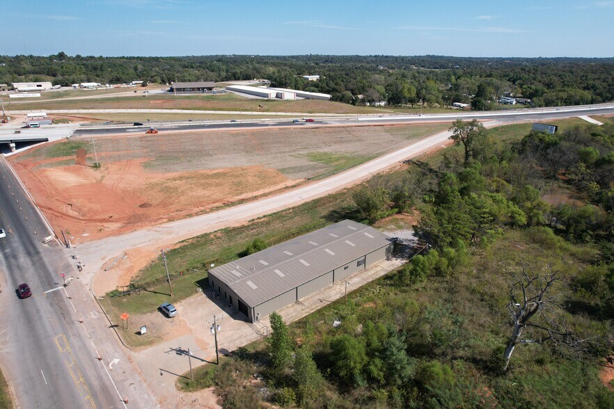 5220 S Anderson Rd, Oklahoma City, OK à vendre - Photo de l’immeuble – Image 3 sur 3