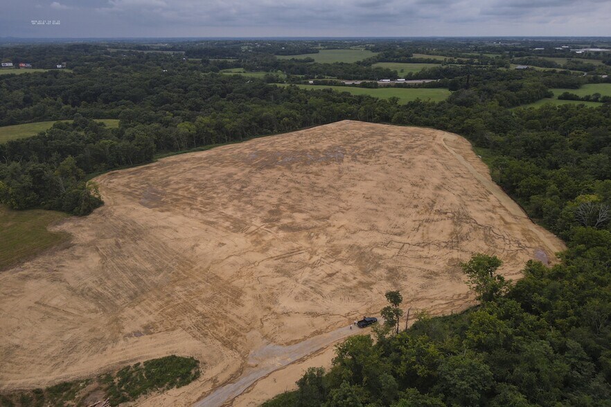 1250 Mayde Rd, Berea, KY à vendre - Photo de l’immeuble – Image 3 sur 10