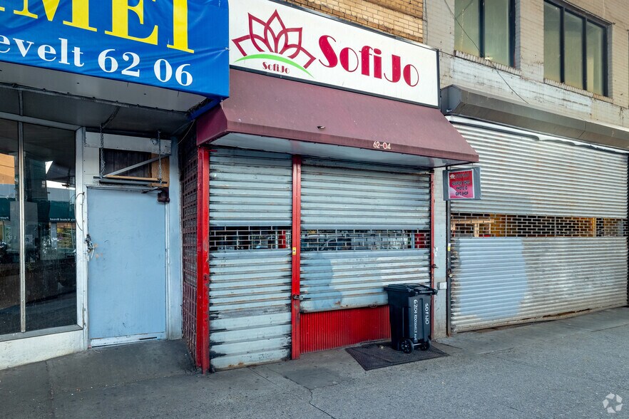 6204 Roosevelt Ave, Flushing, NY à louer - Photo de l’immeuble – Image 3 sur 3