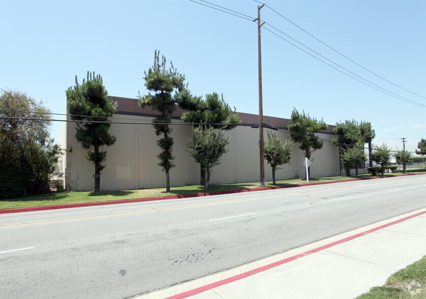 15110-15120 Don Julian Rd, City Of Industry, CA à louer - Photo de l’immeuble – Image 3 sur 11