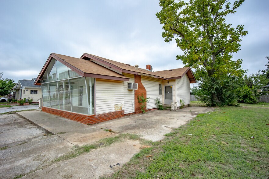 230 SW 27th St, Oklahoma City, OK à vendre - Photo de l’immeuble – Image 3 sur 42