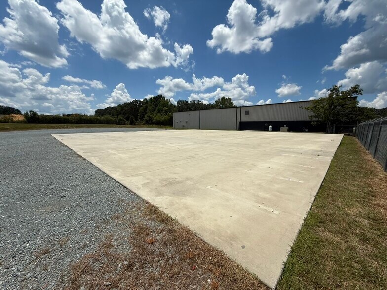 Westwood Industrial Dr, Monroe, NC à louer - Photo de l’immeuble – Image 3 sur 3