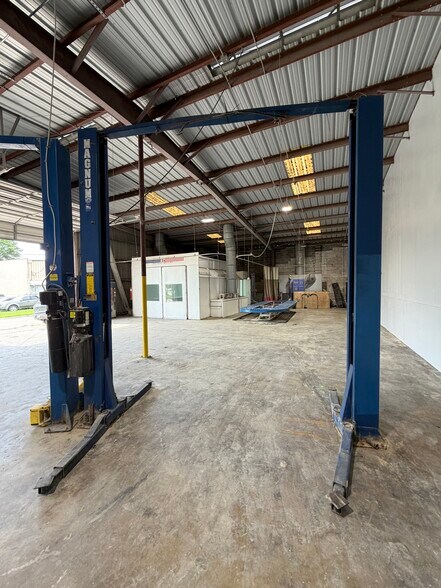 1800 9th St, Kenner, LA à louer - Photo de l’immeuble – Image 1 sur 9