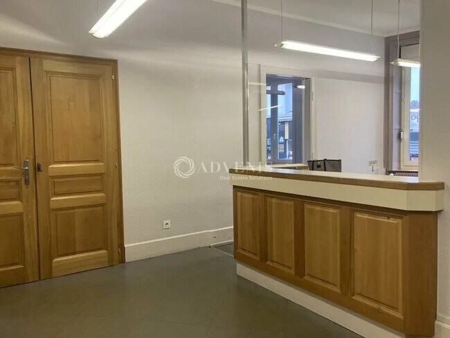 Plus de détails pour Bureau à louer