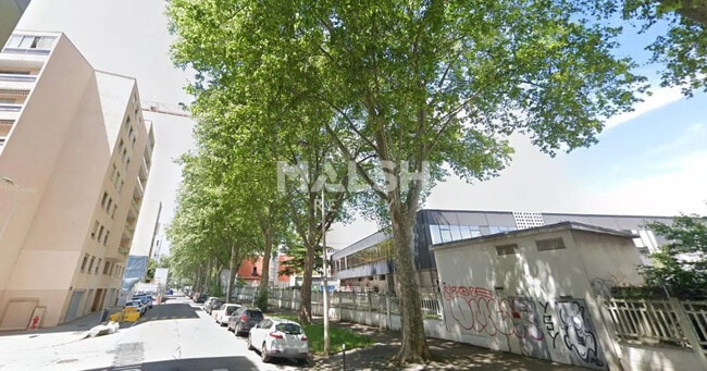 Plus de détails pour Local commercial à vendre