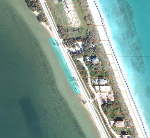 Hutchinson Island, Jensen Beach, FL à vendre Photo de l’immeuble– Image 1 sur 5