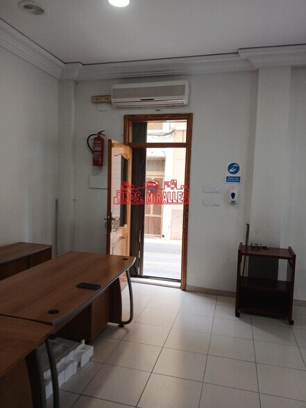 Local commercial dans Aspe, Alicante à louer - Photo de l’immeuble – Image 3 sur 17