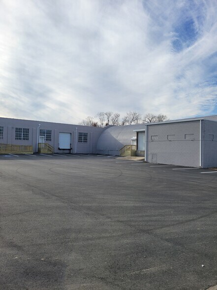 815 Dinwiddie Ave, Richmond, VA à vendre - Photo de l’immeuble – Image 3 sur 10