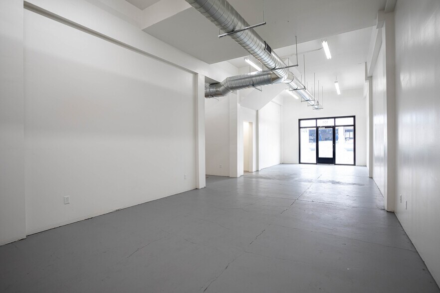 6025 Santa Monica Blvd, Los Angeles, CA à louer - Photo de l’immeuble – Image 3 sur 11