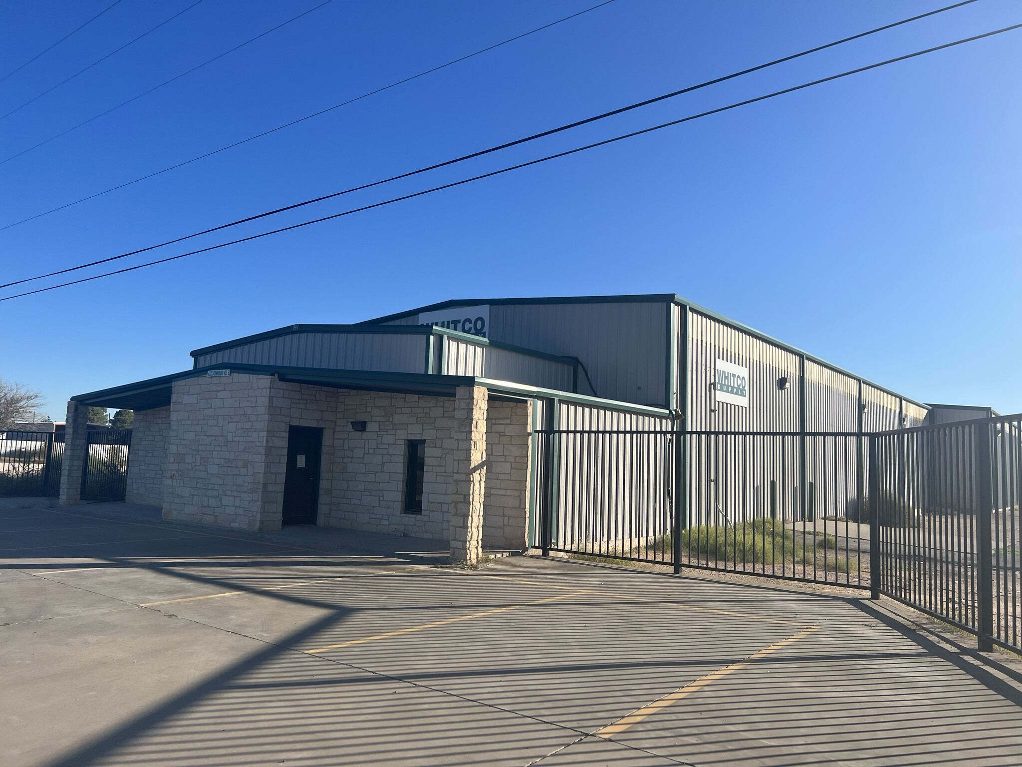 4320 Johnson Rd, Odessa, TX à louer Photo principale– Image 1 sur 16