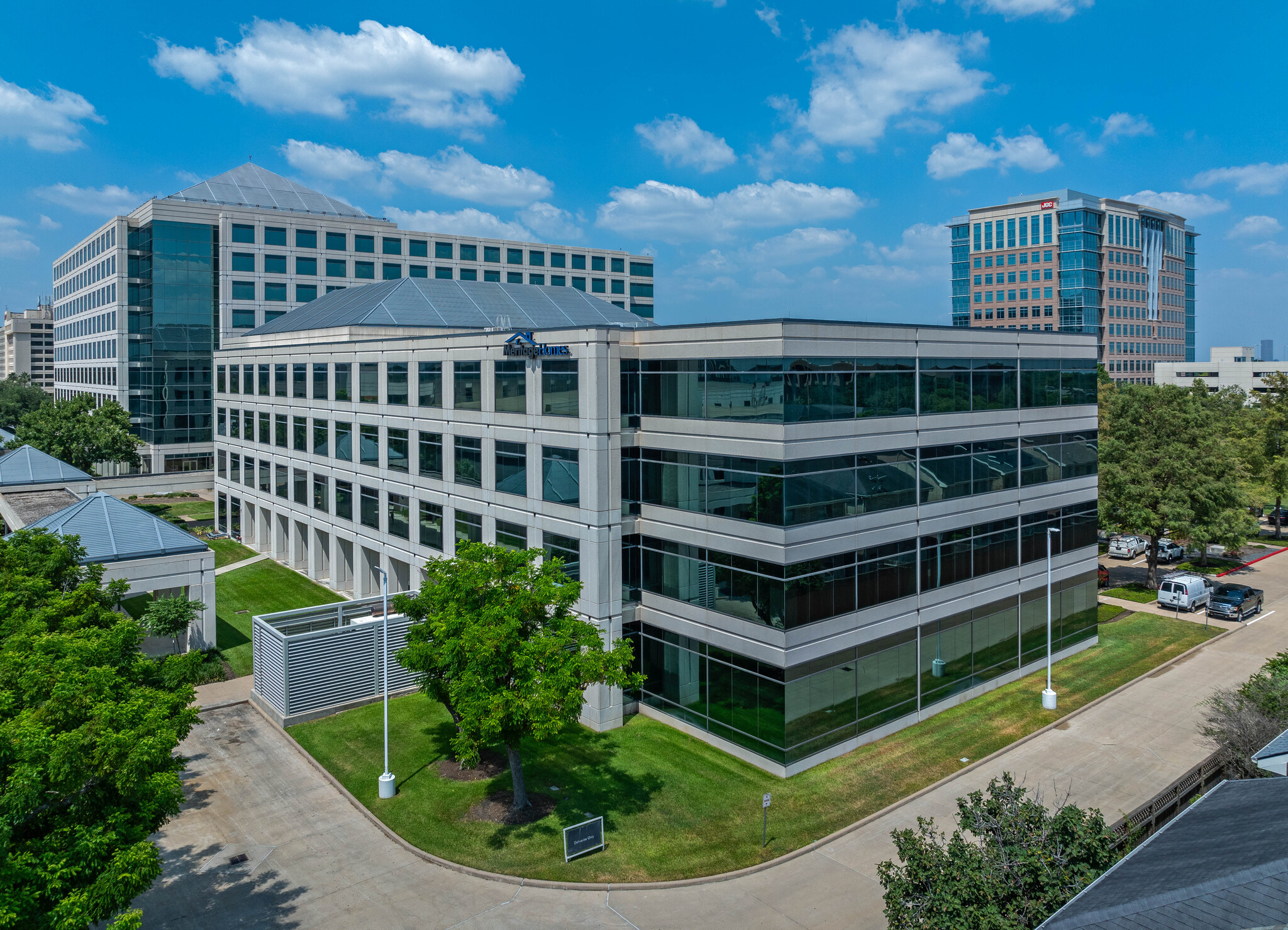 3250 Briarpark Dr, Houston, TX à vendre Photo de l’immeuble– Image 1 sur 33
