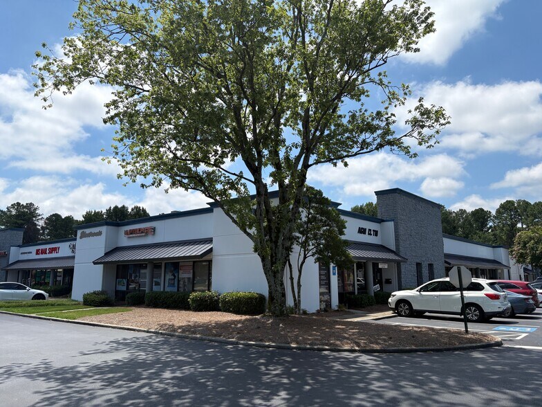 6000 Dawson Blvd, Norcross, GA à louer - Photo principale – Image 1 sur 17