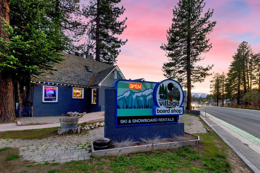 3542 Lake Tahoe Blvd, South Lake Tahoe, CA à vendre - Photo principale – Image 1 sur 138