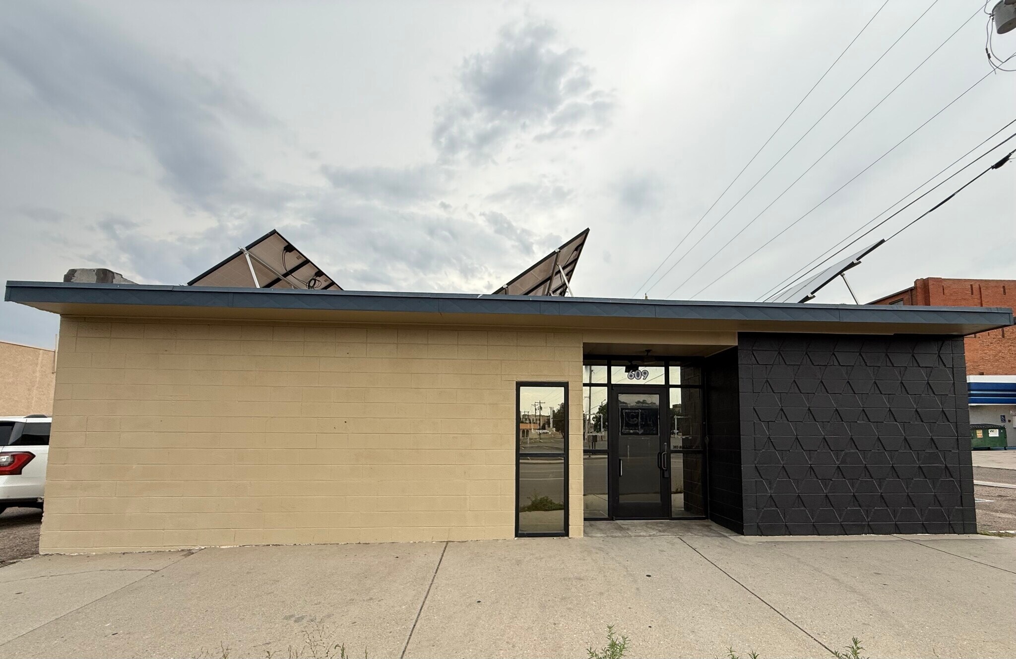 609 N Grand Ave, Pueblo, CO à vendre Photo de l’immeuble– Image 1 sur 16