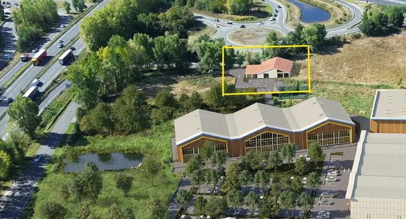 Local commercial dans Virsac à louer - Photo de l’immeuble – Image 3 sur 13