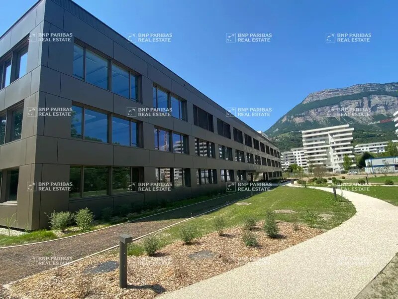 Avenue Du Vercors, Meylan à louer Photo de l’immeuble– Image 1 sur 15