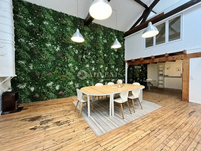 Plus de détails pour Local d'activités à louer