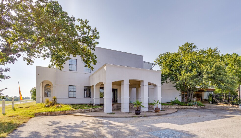 151 Fox Rd, Weatherford, TX à louer - Photo de l’immeuble – Image 3 sur 14