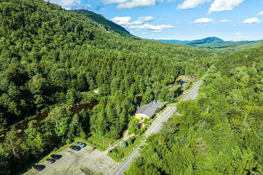 4671 NY-86, Wilmington, NY à vendre - Photo de l’immeuble – Image 3 sur 13