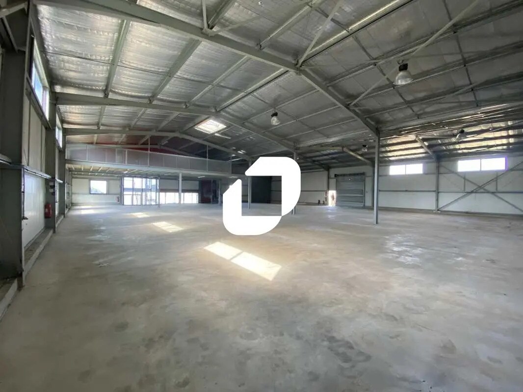 Bureau dans Frontignan à louer Photo de l’immeuble– Image 1 sur 15