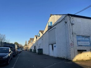 Kingston Rd, Leatherhead à louer Photo de l’immeuble– Image 1 sur 4