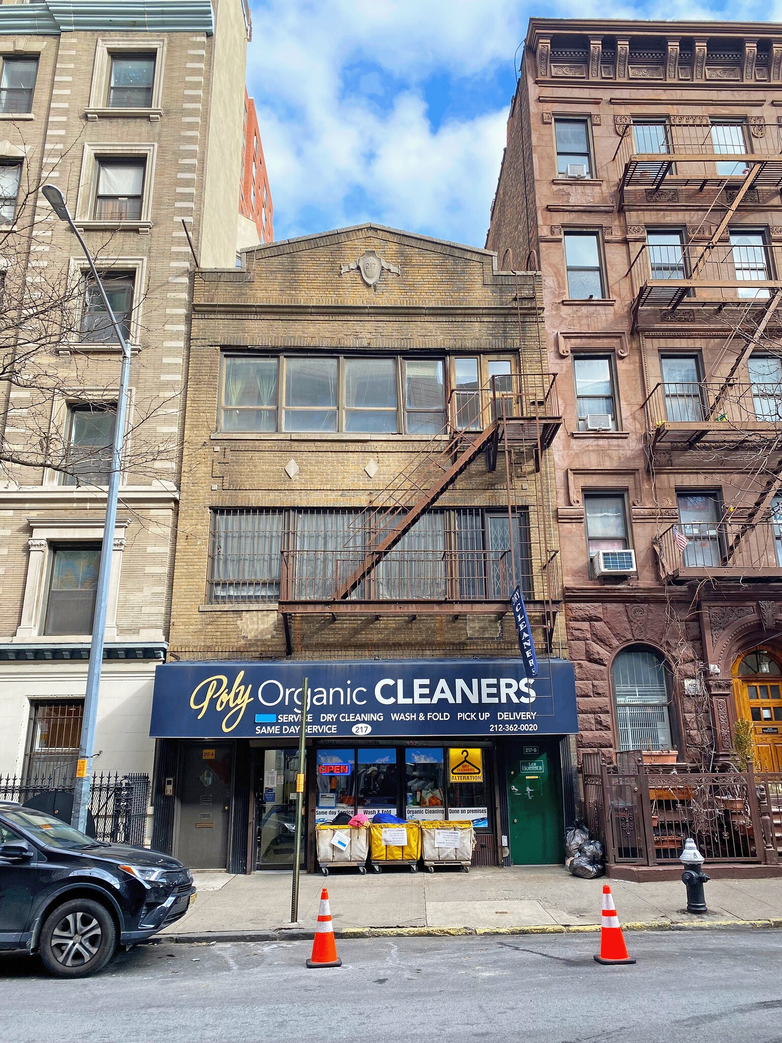 217 W 80th St, New York, NY à vendre Photo de l’immeuble– Image 1 sur 8