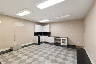 1201 S Commercial Blvd, Arlington, TX à vendre Photo intérieure– Image 2 sur 10