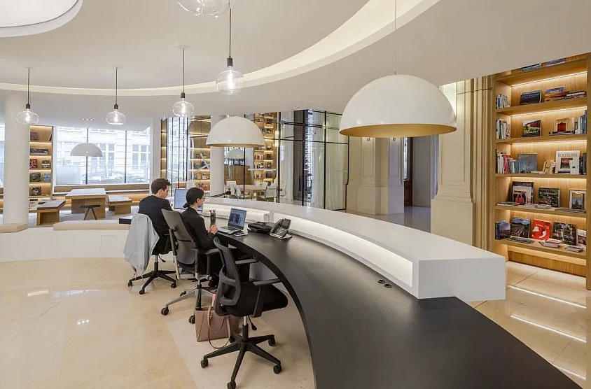 53 Rue De Châteaudun, Paris à louer Photo intérieure– Image 1 sur 2