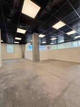 899 Clay St, Oakland, CA à louer Photo intérieure– Image 2 sur 22