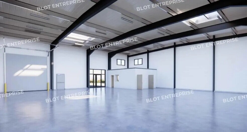 Local d’activités dans Montoir-de-Bretagne à louer - Photo de l’immeuble – Image 2 sur 3