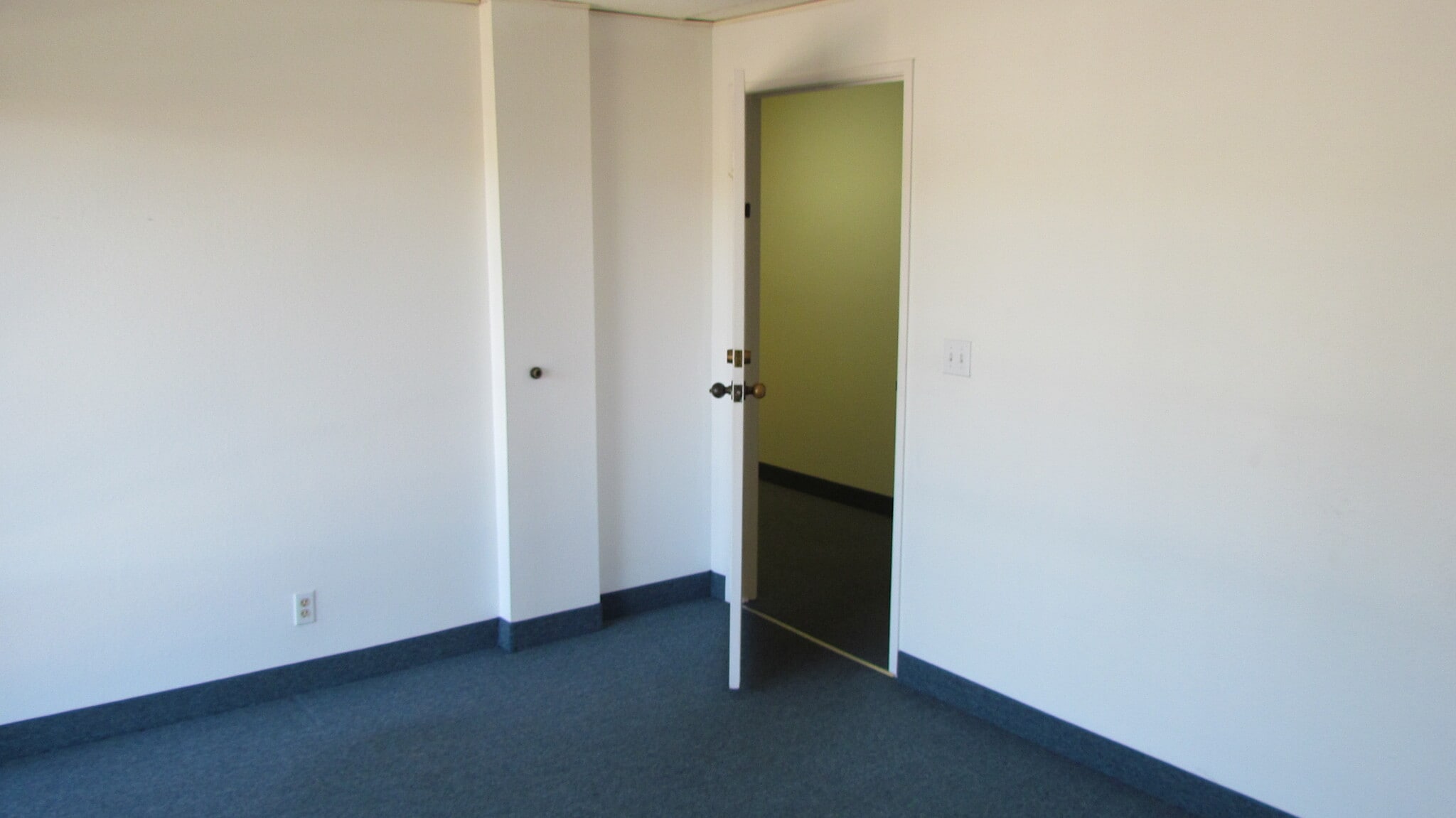 1277 Garnet Ave, San Diego, CA à louer Photo intérieure– Image 1 sur 2