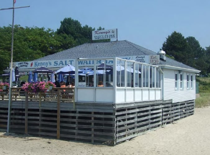 180-182 Onset Ave, East Wareham, MA à louer Photo principale– Image 1 sur 9