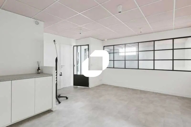 1 Bis Rue Jean Le Galleu, Ivry-sur-Seine à louer - Photo de l’immeuble – Image 2 sur 9