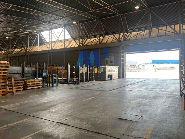 Industriel/Logistique dans Coslada, Madrid à vendre - Photo principale – Image 1 sur 13